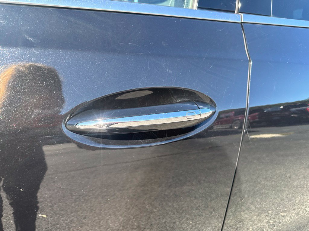 Used 2023 Buick Enclave Essence FWD image 46