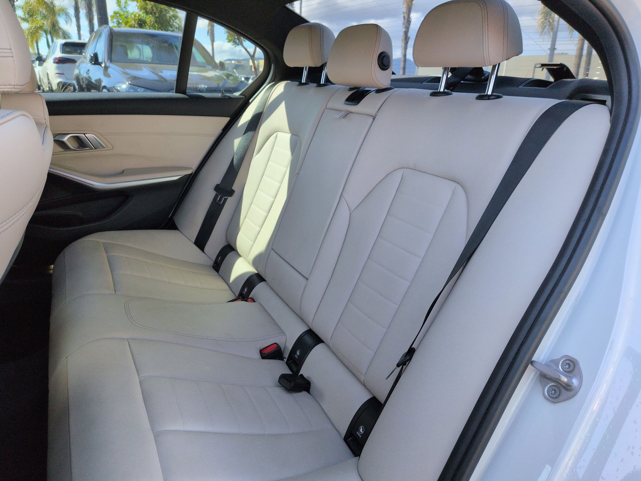 Used 2021 BMW 330e w/ M Sport Package RWD image 30