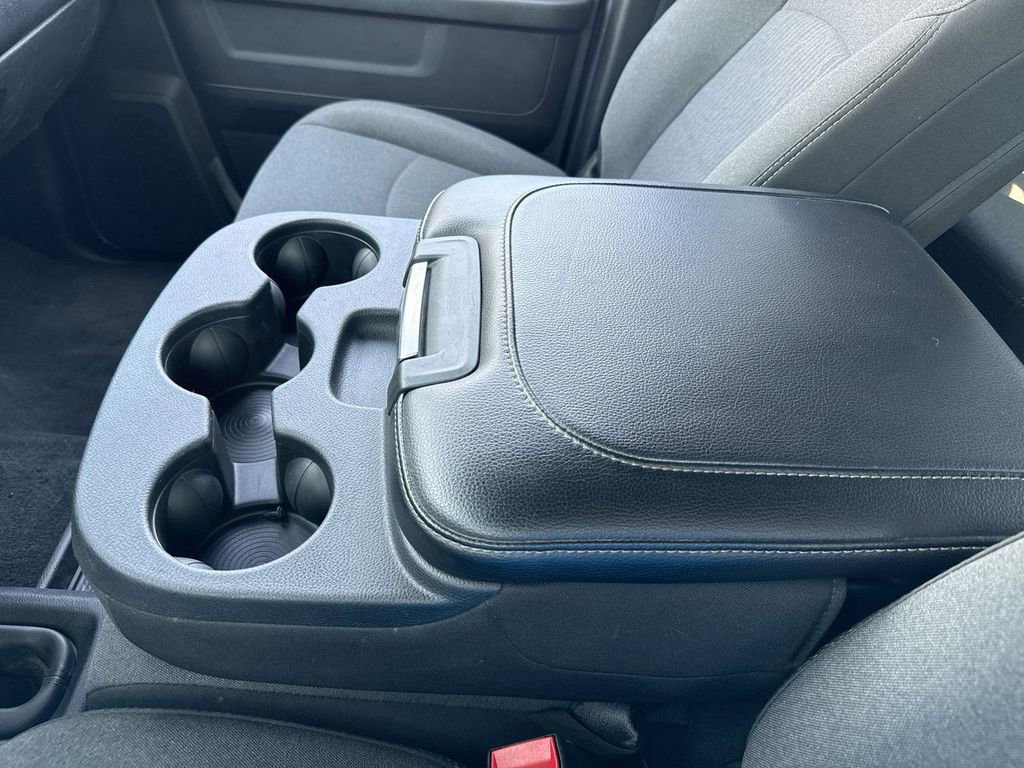 Used 2024 RAM 3500 Tradesman w/ Chrome Appearance Group AWD/4WD image 21