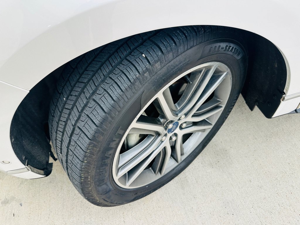 Used 2019 Ford Edge Titanium w/ Equipment Group 301A FWD image 26