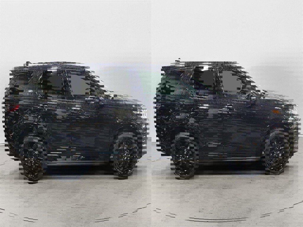 New 2025 Land Rover Discovery Sport Dynamic SE image 6