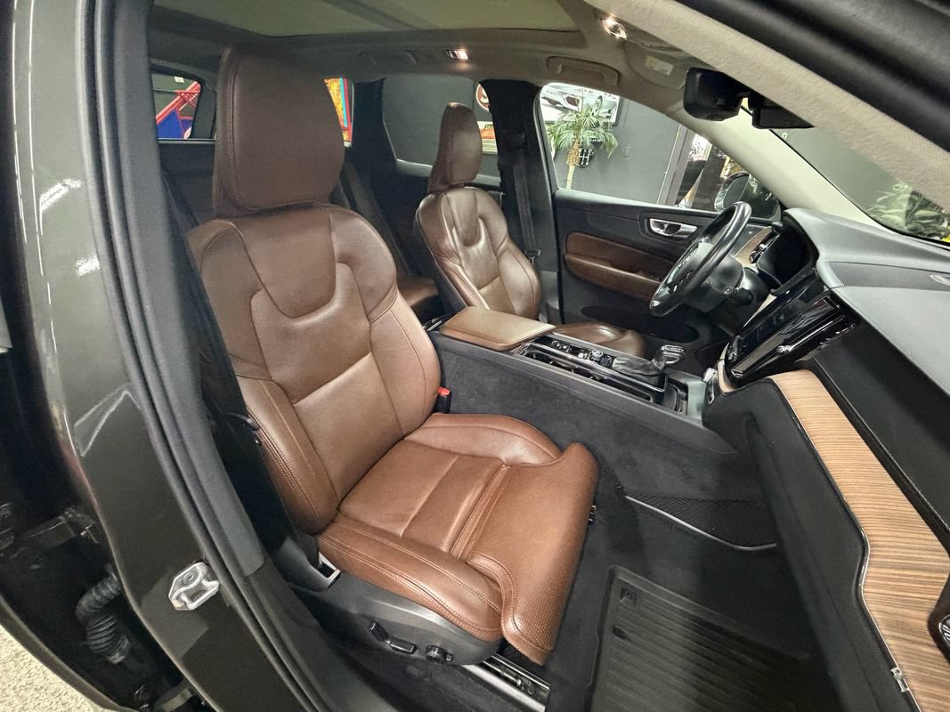 Used 2019 Volvo XC60 T6 Inscription w/ Protection Package Premier AWD/4WD image 21
