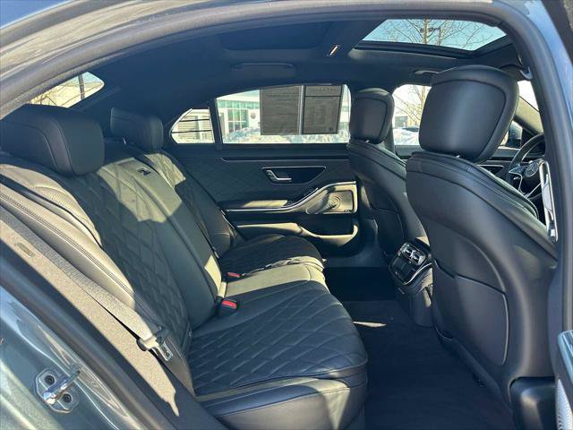 Used 2025 Mercedes-Benz S 580 4MATIC Sedan image 12