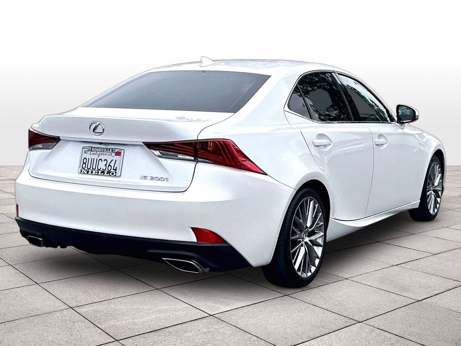 Used 2017 Lexus IS 200t RWD image 15