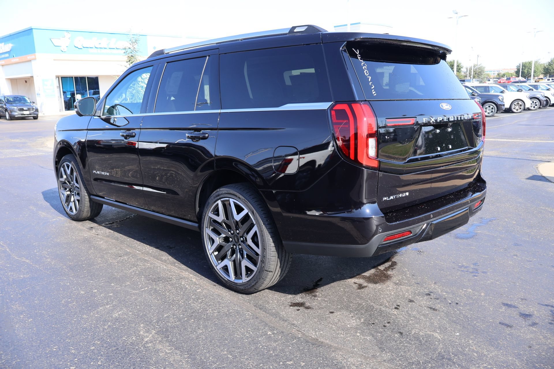 New 2027 Ford Expedition Platinum w/ Platinum Ultimate Package AWD/4WD image 26