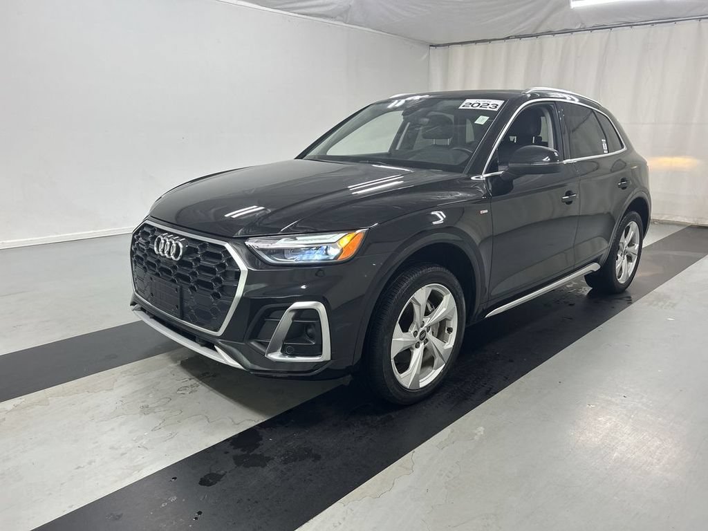 Used 2023 Audi Q5 2.0T Premium Plus w/ Premium Plus Package AWD/4WD image 5