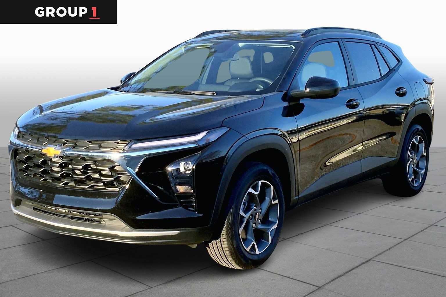 Used 2025 Chevrolet Trax LT w/ LT Convenience Package image 1