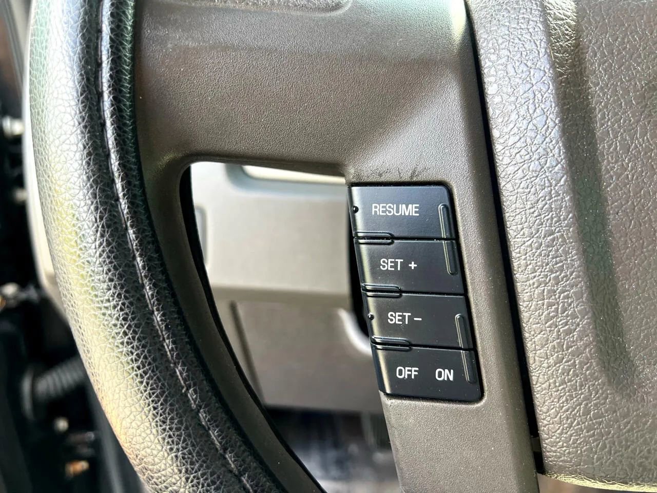 Used 2010 Ford F150 XLT image 21