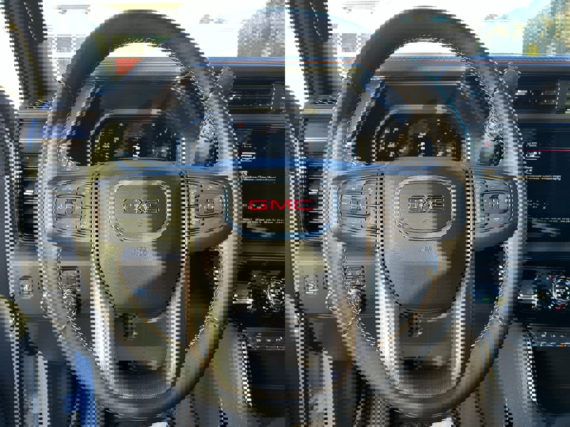 Used 2024 GMC Sierra 2500 AT4 w/ AT4 Premium Plus Package image 14