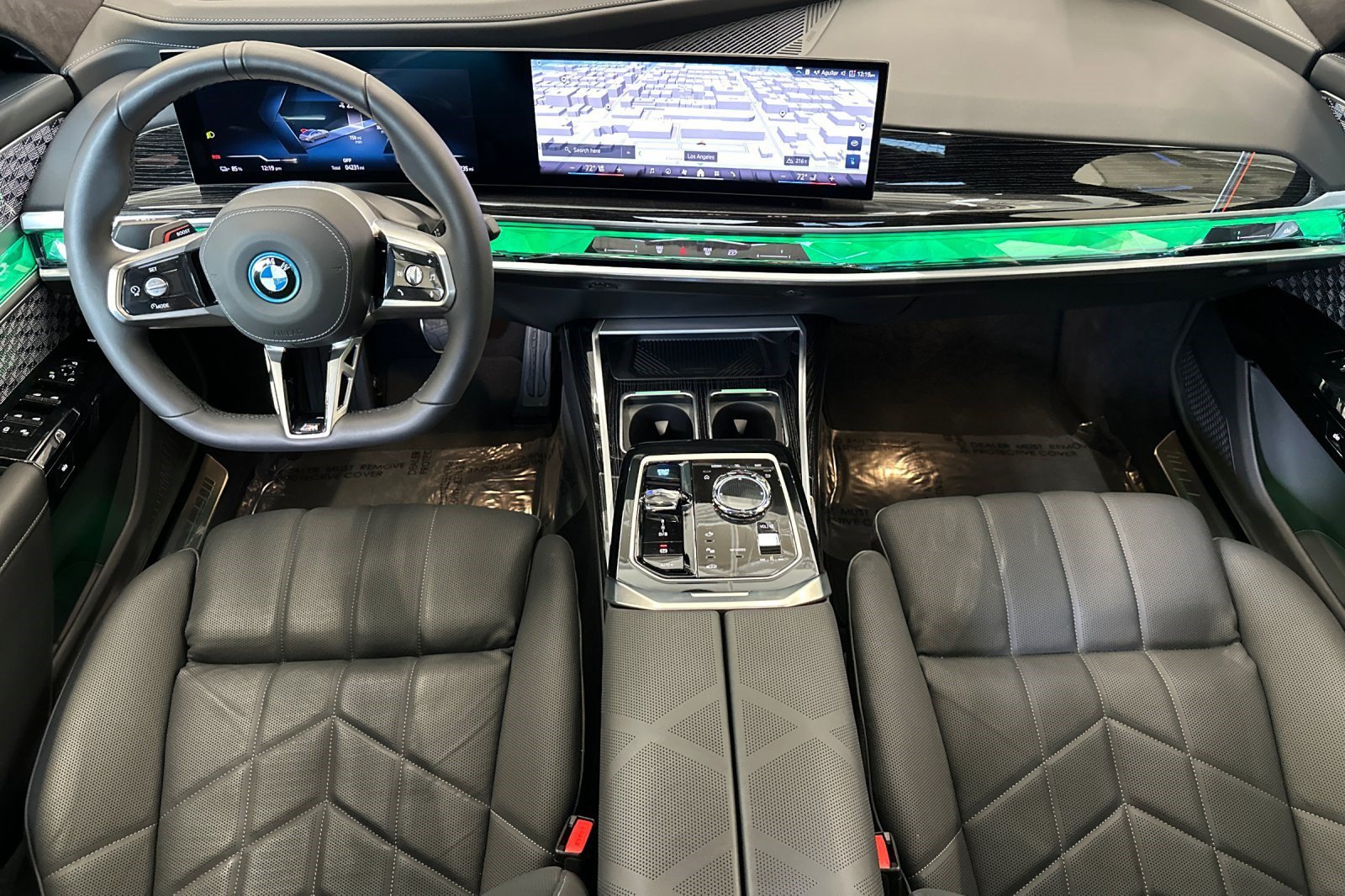 Used 2025 BMW i7 xDrive60 w/ Executive Package AWD/4WD image 16