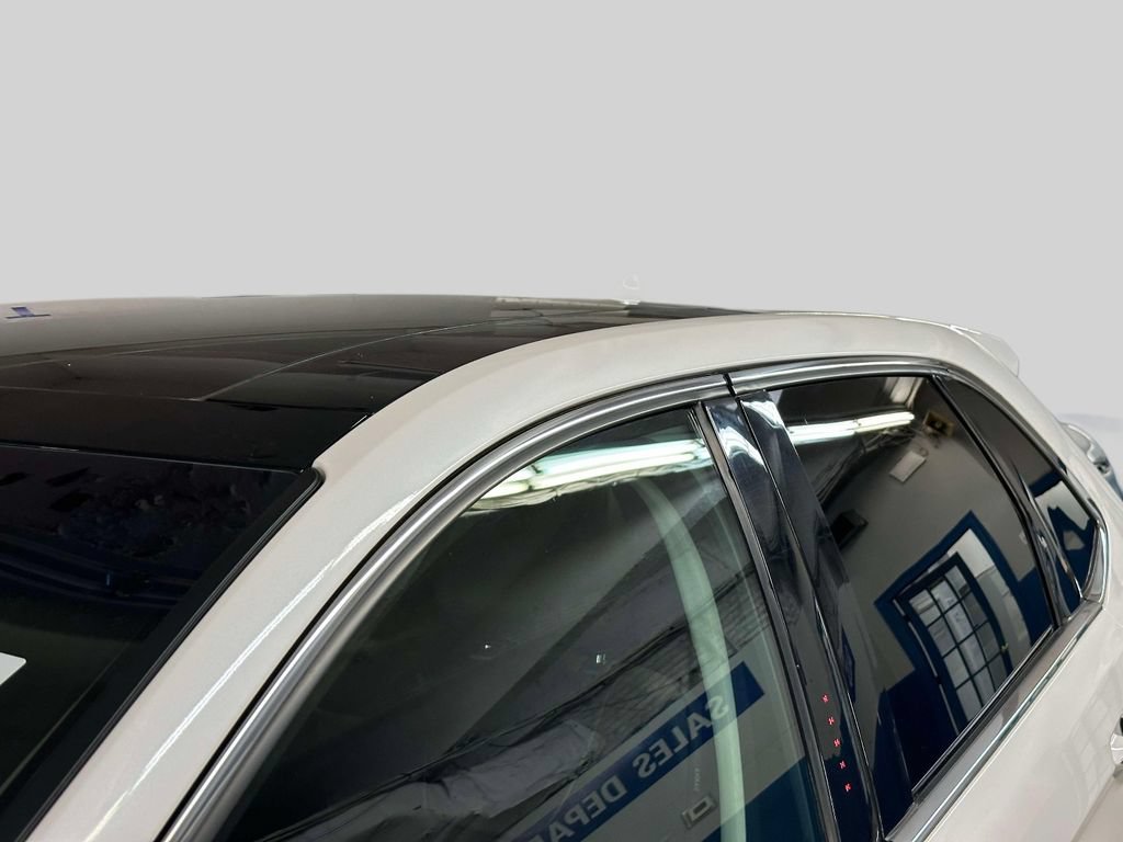 Used 2019 Ford Edge Titanium w/ Equipment Group 301A AWD/4WD image 40