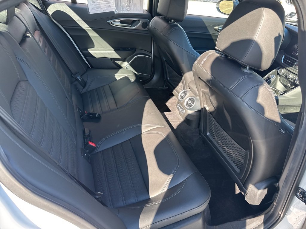 Used 2022 Alfa Romeo Giulia Veloce image 51