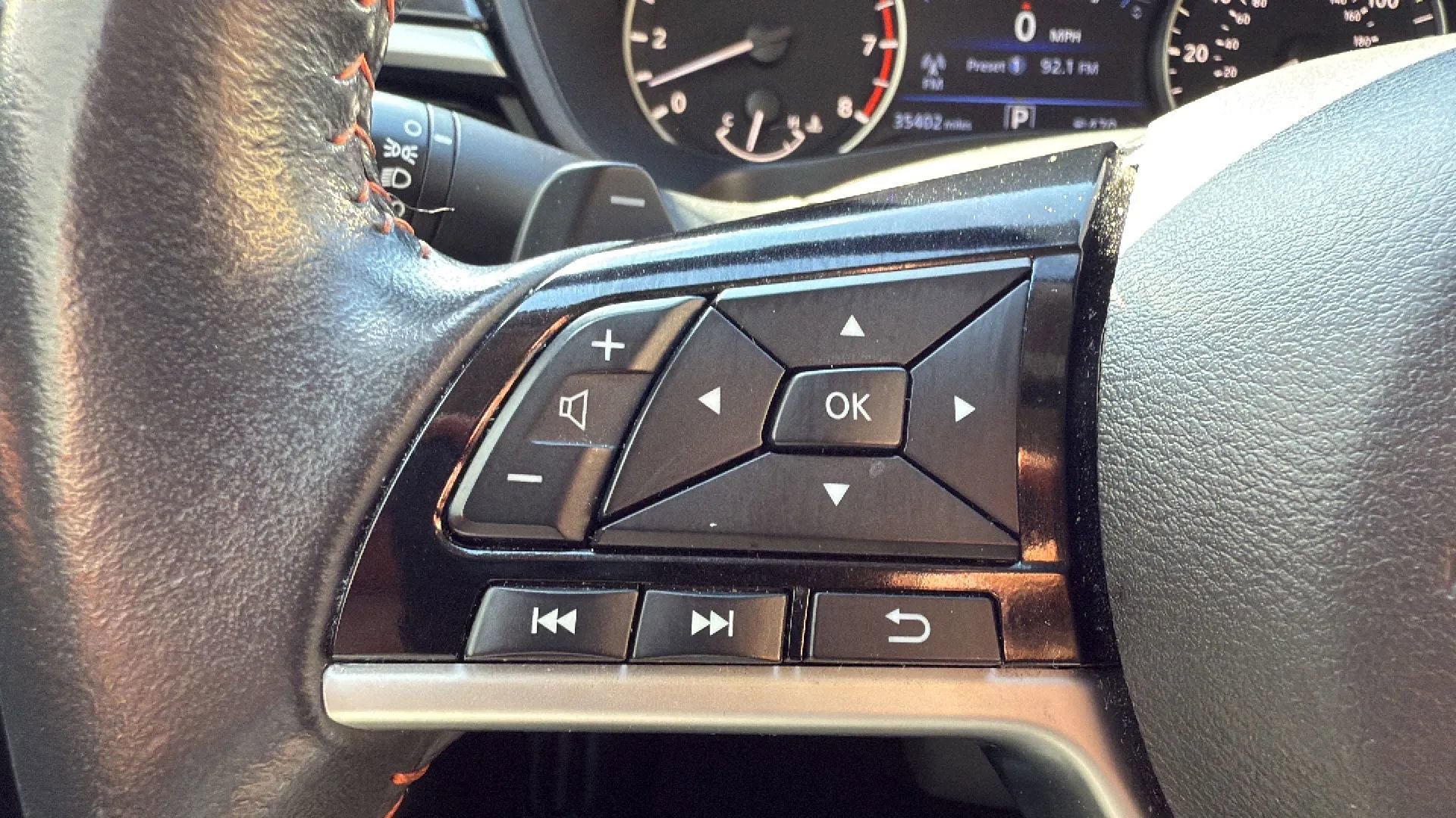 Used 2024 Nissan Altima 2.5 SR w/ SR Premium Package image 12