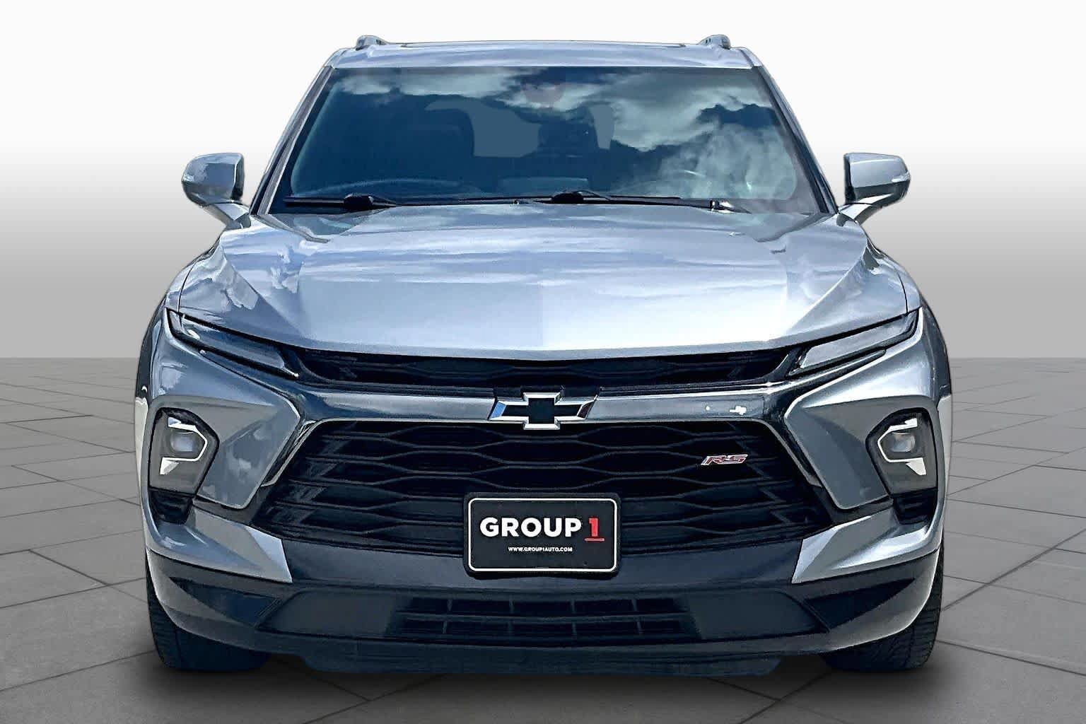 Used 2023 Chevrolet Blazer RS w/ Enhanced Convenience Package FWD image 4