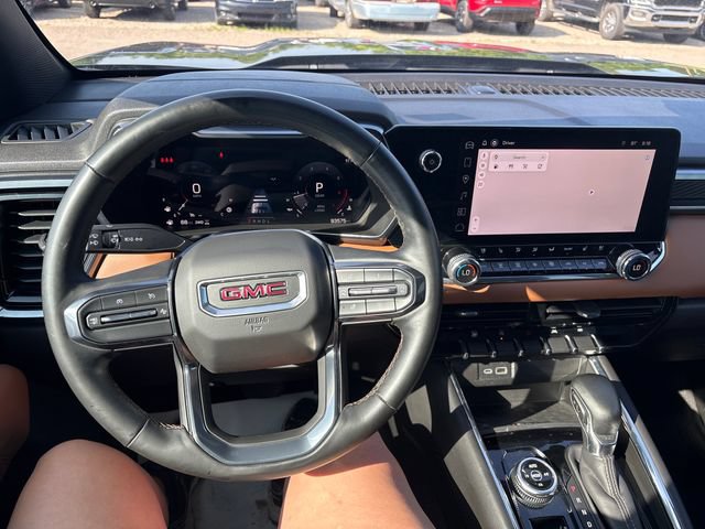 Used 2024 GMC Canyon AT4 w/ AT4 Premium Package AWD/4WD image 10