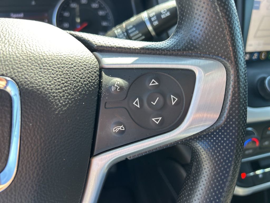 Used 2023 GMC Acadia SLE w/ Infotainment Package image 24