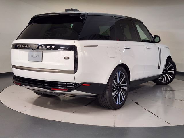 New 2023 Land Rover Range Rover SE AWD/4WD image 2
