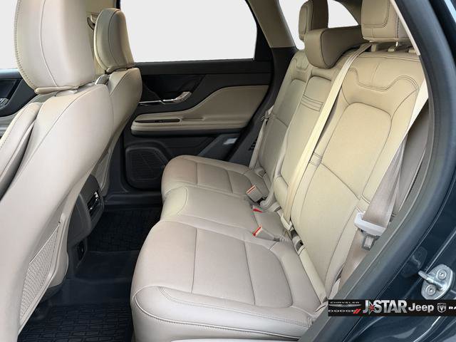 Used 2022 Lincoln Corsair Grand Touring image 16