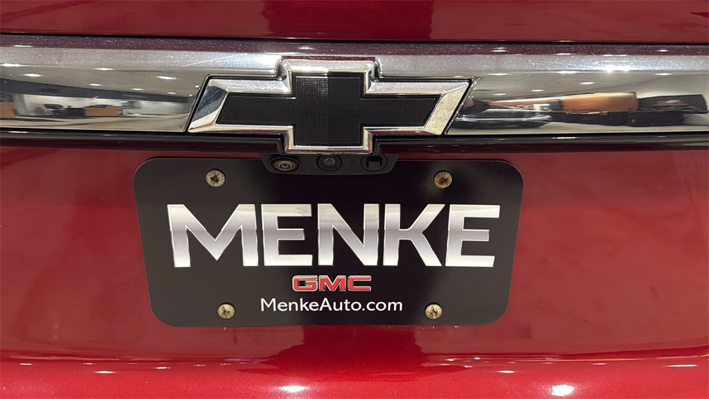 Used 2023 Chevrolet Traverse RS image 9