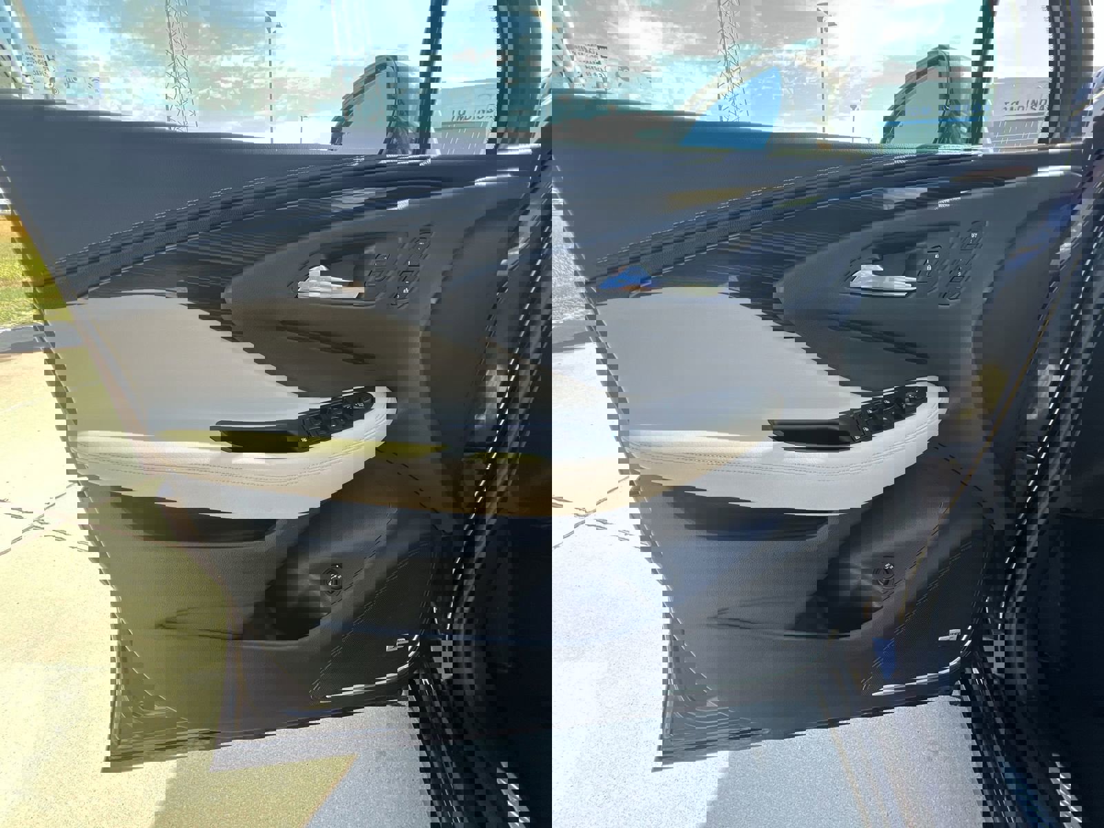 Used 2020 Buick Envision Premium image 23