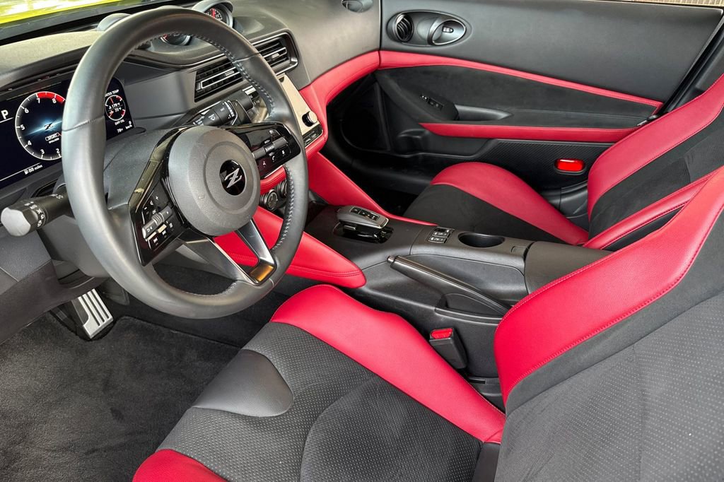 Used 2024 Nissan Z Performance w/ Floor Mat Package image 9