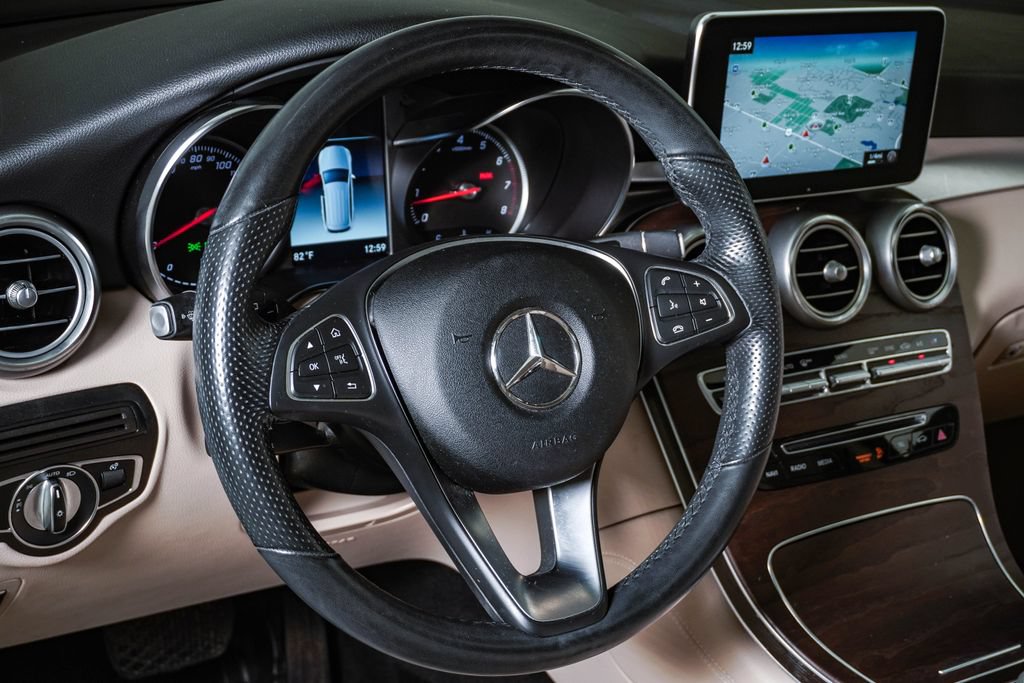 Used 2018 Mercedes-Benz GLC 300 4MATIC image 20