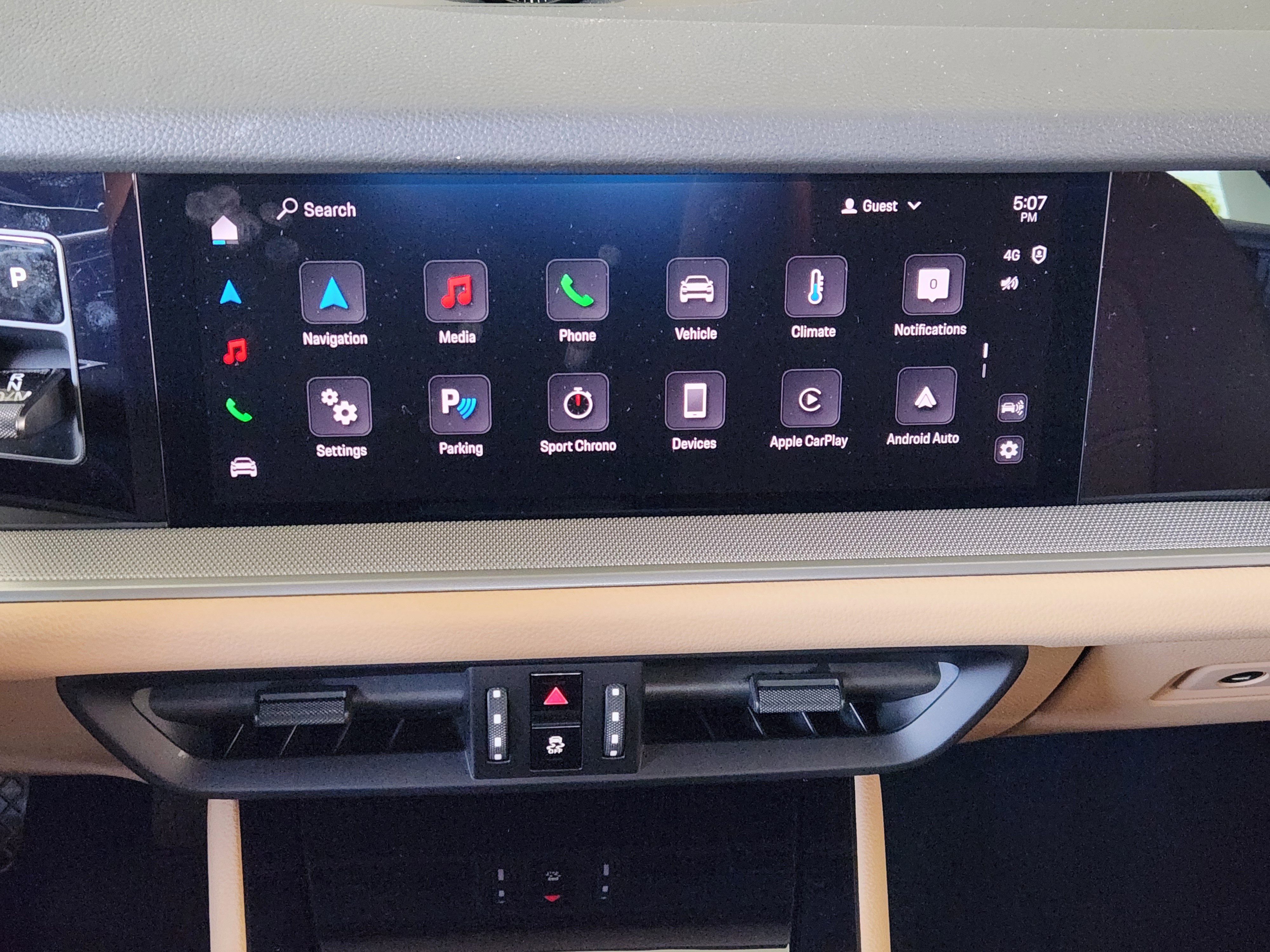 Certified 2025 Porsche Cayenne Coupe image 20