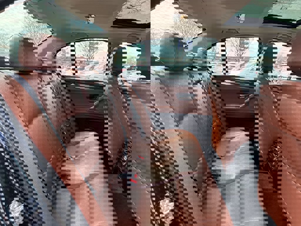 Used 2014 BMW 528i xDrive Sedan image 29