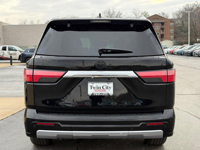 Certified 2024 Toyota Sequoia Limited image 5