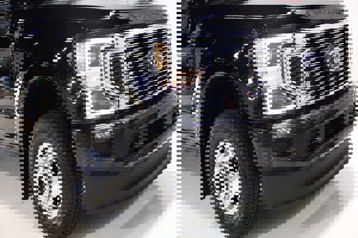 Used 2022 Ford F350 Platinum image 9