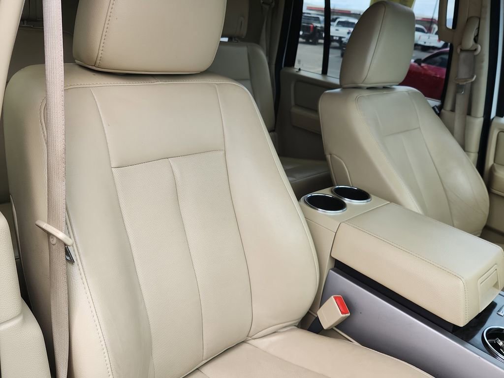 Used 2016 Ford Expedition EL Limited image 19