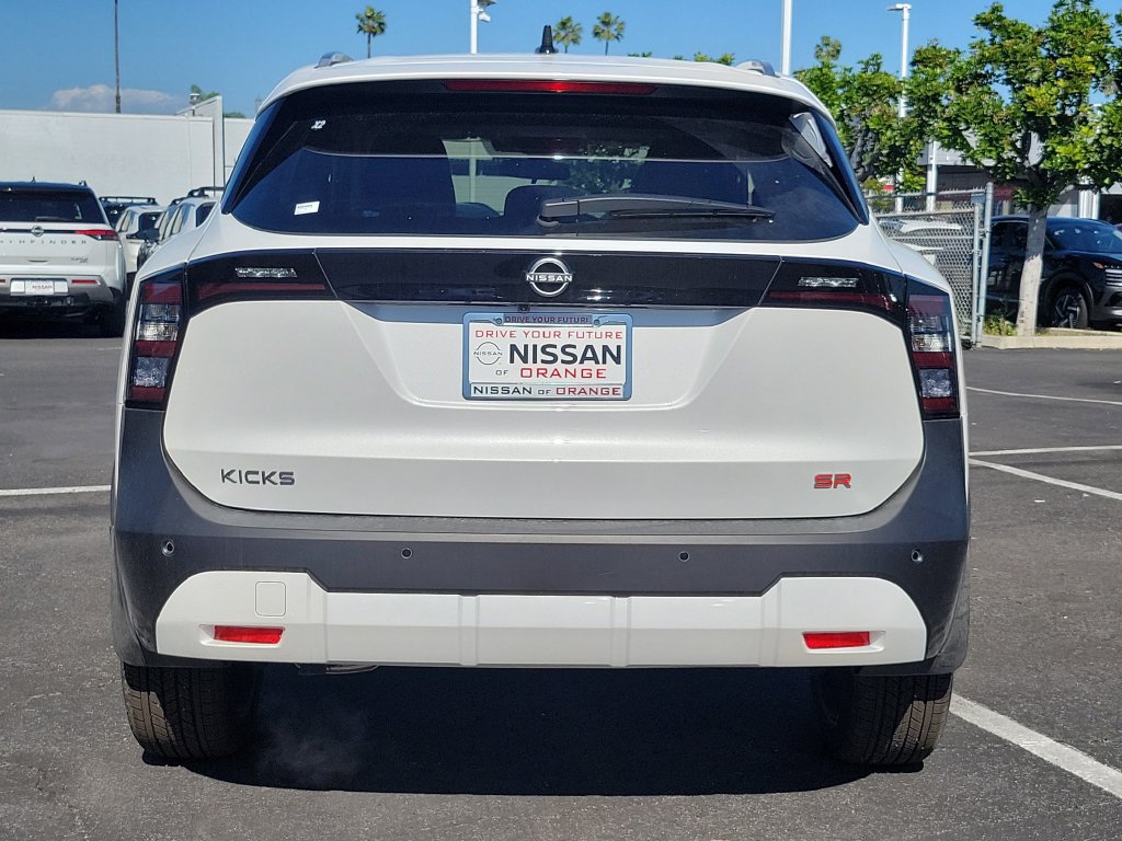 New 2026 Nissan Kicks SR FWD image 19