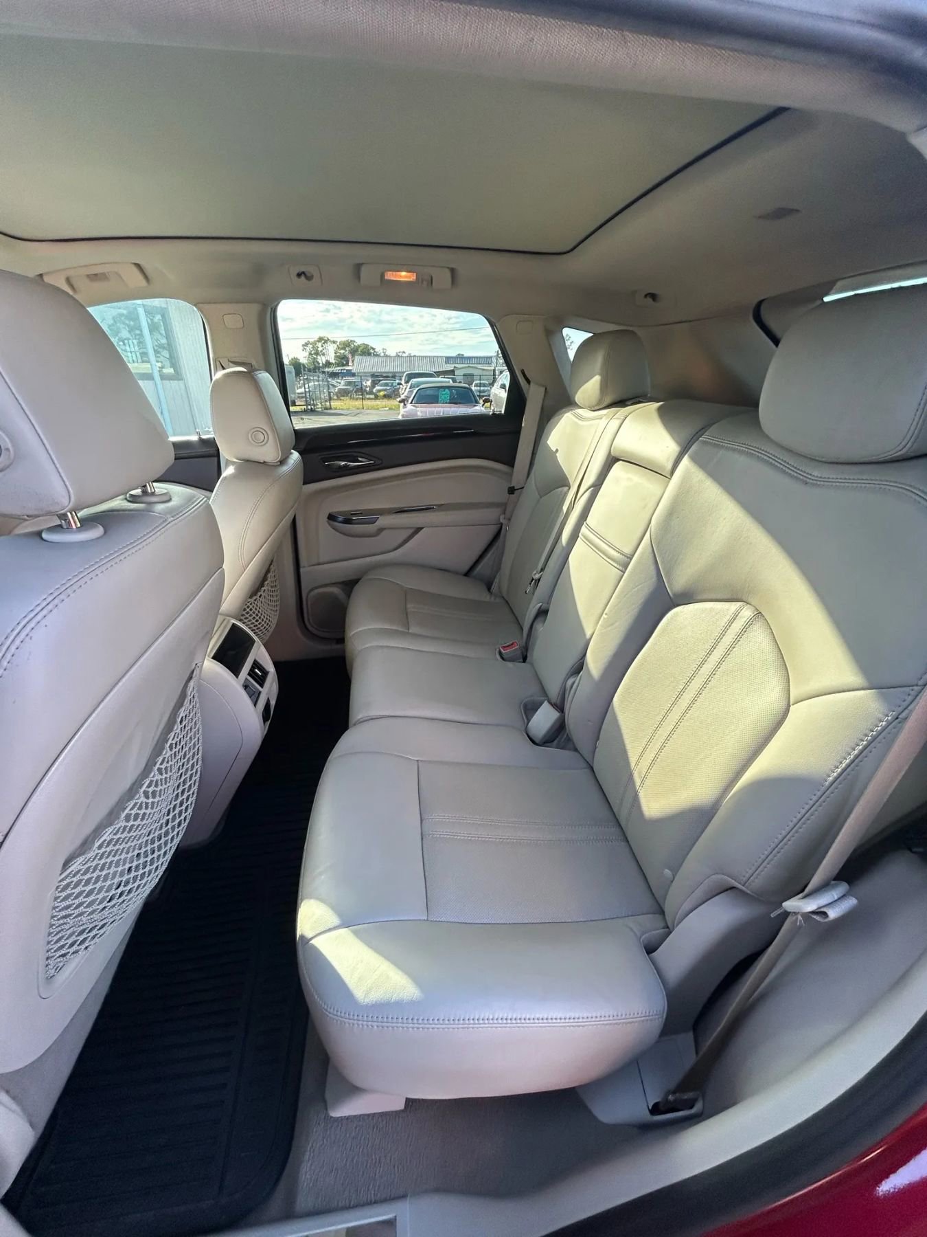 Used 2016 Cadillac SRX Luxury w/ Driver Awareness Package image 26