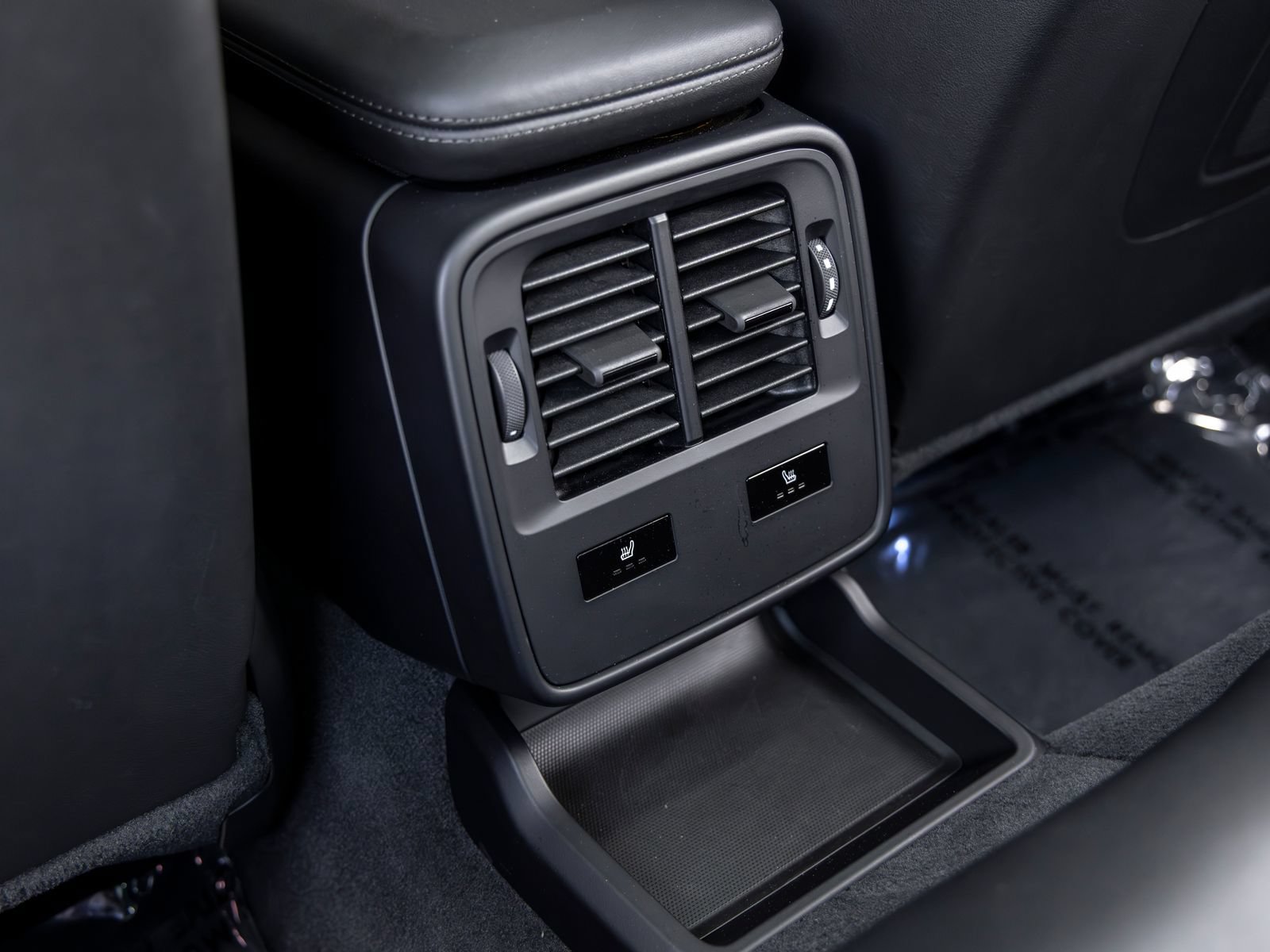 Certified 2024 Porsche Taycan Turbo AWD/4WD image 41