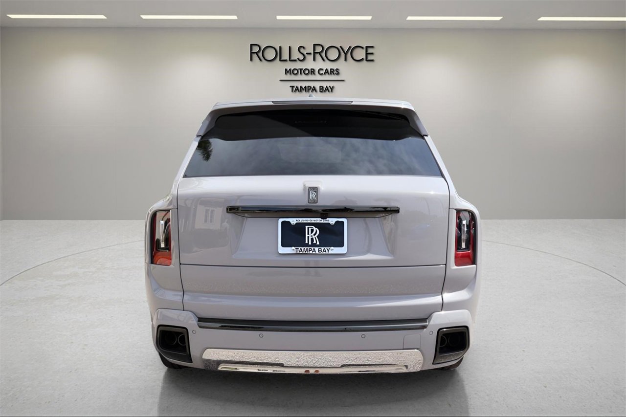 New 2026 Rolls-Royce Cullinan Black Badge image 5