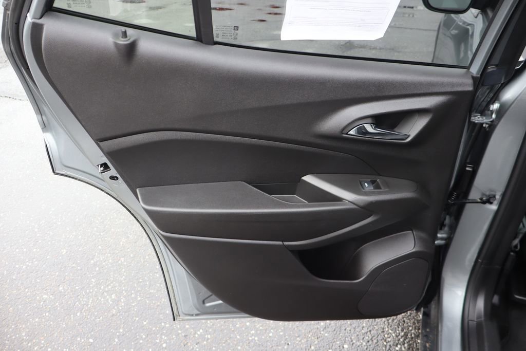 Used 2024 Chevrolet Trax RS image 24