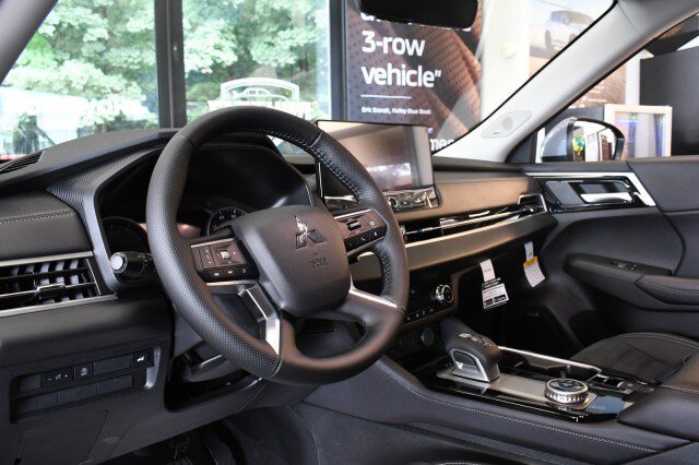 New 2026 Mitsubishi Outlander SE AWD/4WD image 29