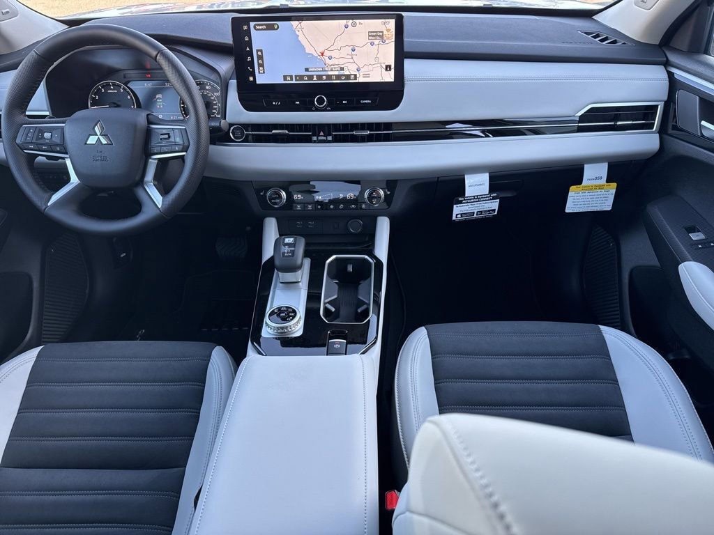 New 2026 Mitsubishi Outlander SE image 21