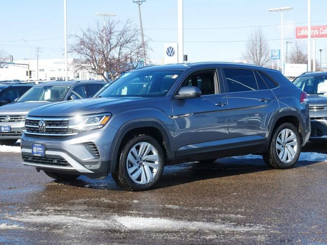 Certified 2023 Volkswagen Atlas Cross Sport SE image 3
