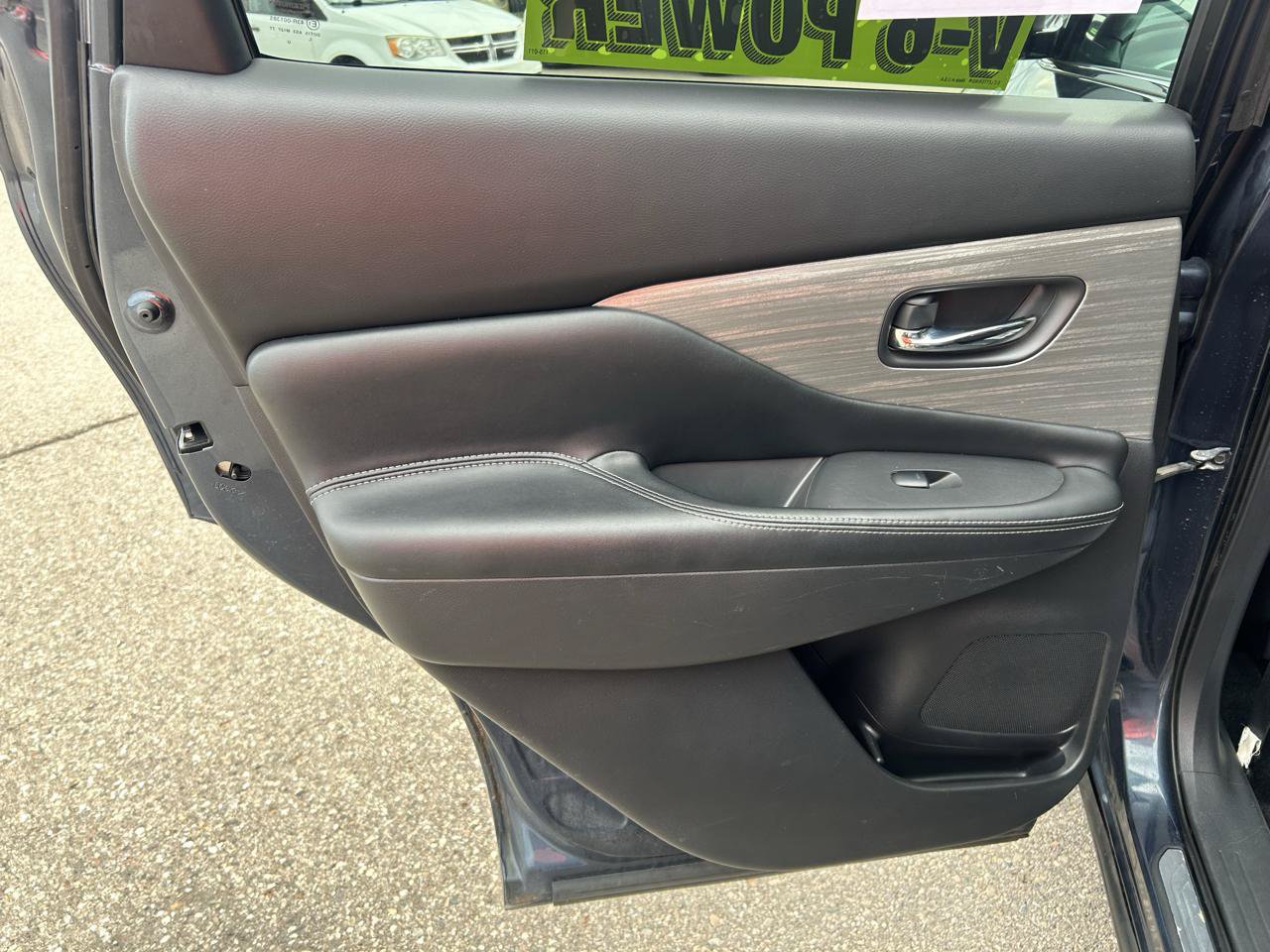 Used 2016 Nissan Murano SV FWD image 13
