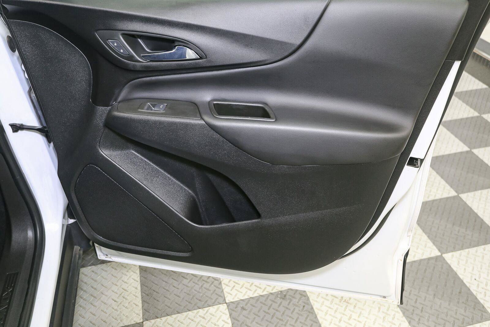 Used 2022 Chevrolet Equinox LT AWD/4WD image 19