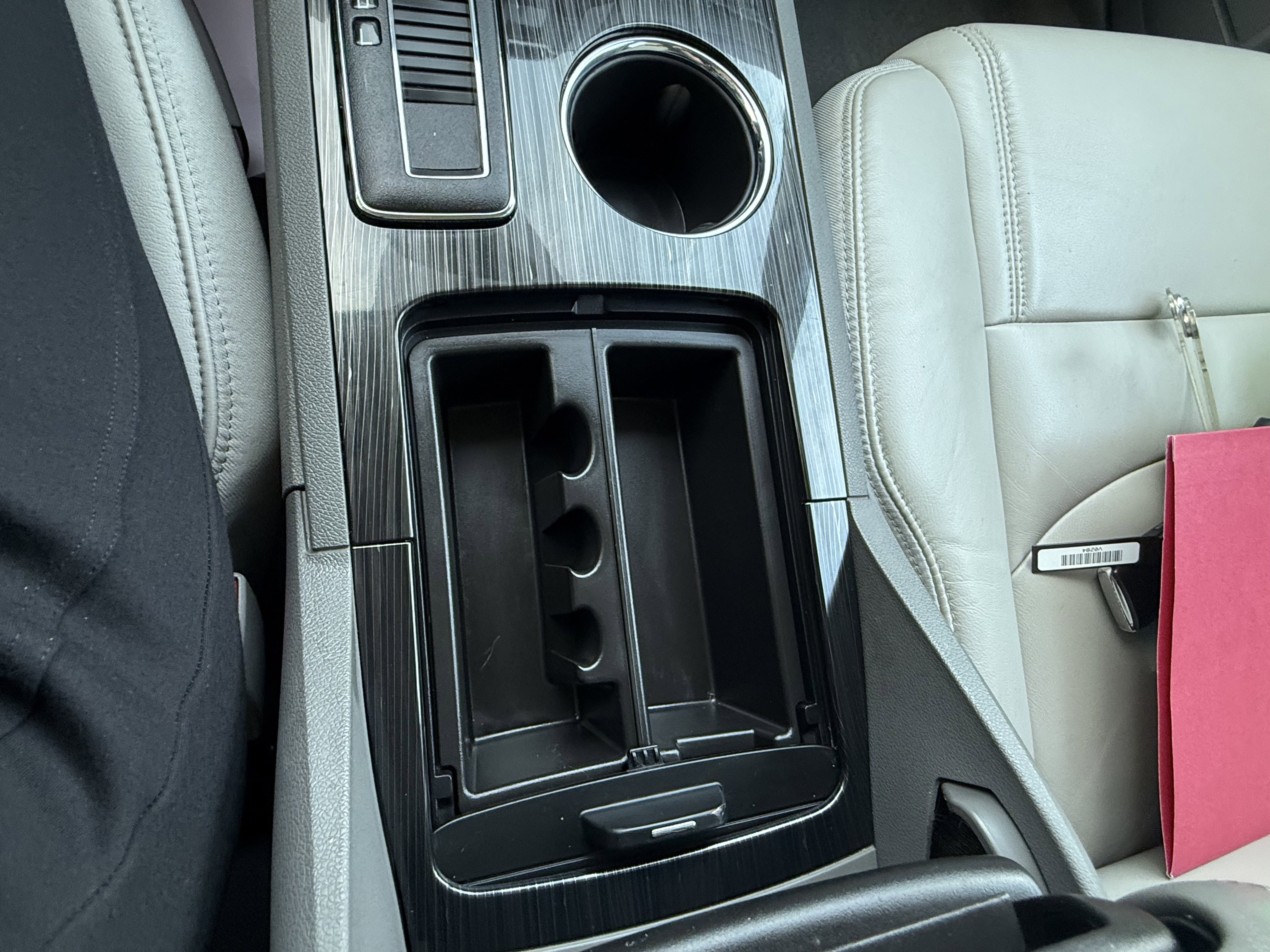 Used 2017 Chevrolet Traverse LT image 19