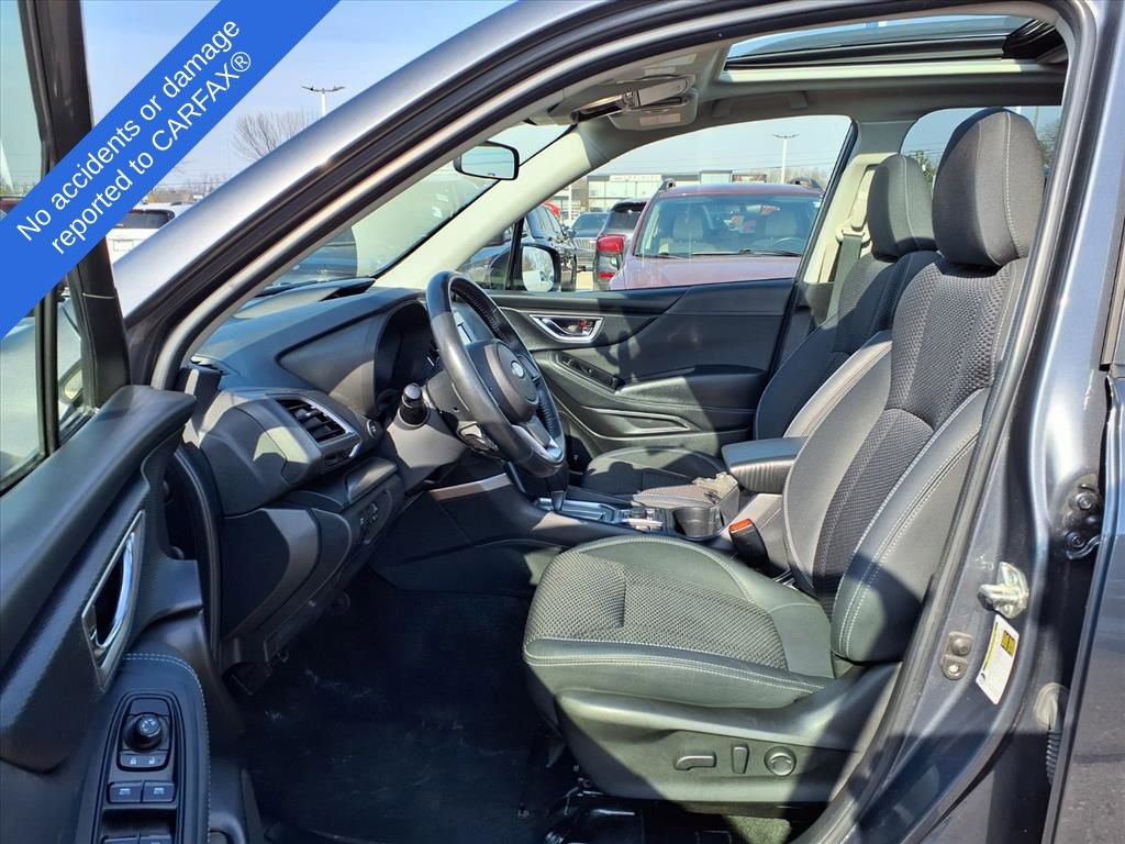Used 2022 Subaru Forester Premium image 18