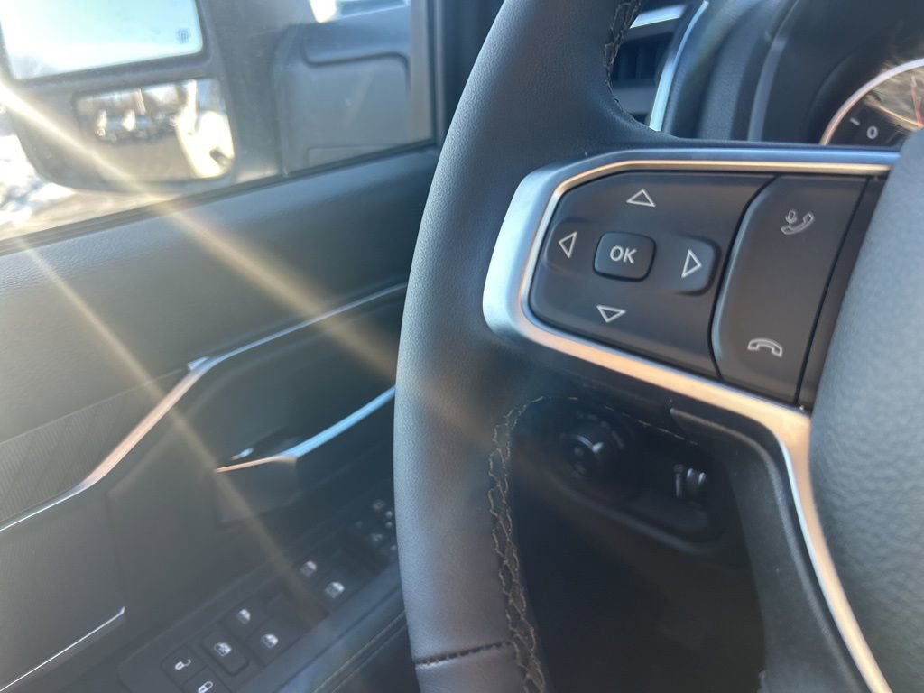 New 2026 RAM 3500 Big Horn AWD/4WD image 15