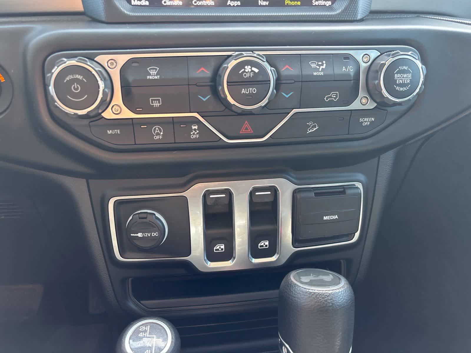 Used 2021 Jeep Wrangler Sport AWD/4WD image 13