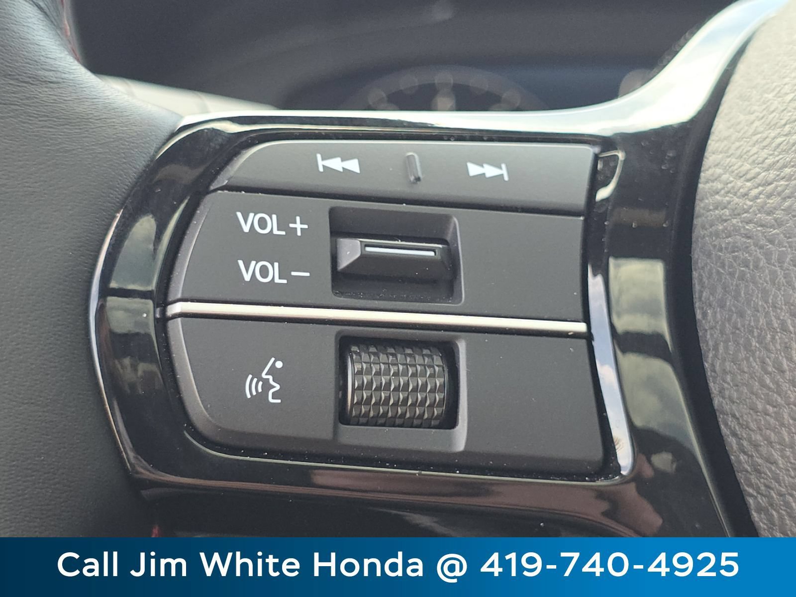 Certified 2025 Honda Pilot Black Edition image 34