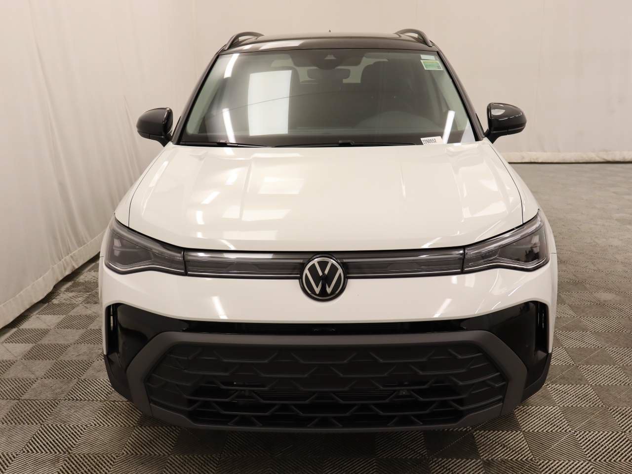 New 2026 Volkswagen Taos SE FWD image 4