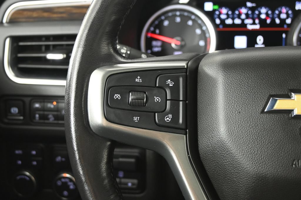 Used 2021 Chevrolet Suburban Premier w/ Premium Package AWD/4WD image 37