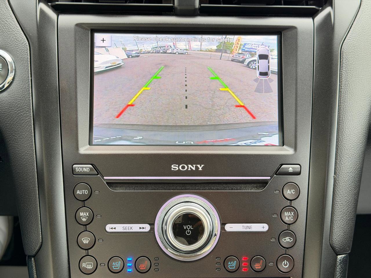 Used 2019 Ford Fusion Energi Titanium FWD image 23