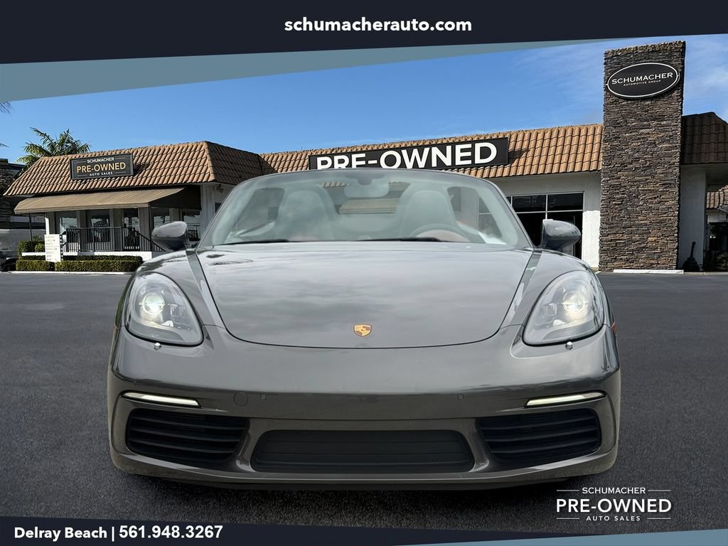 Used 2017 Porsche 718 Boxster RWD image 2